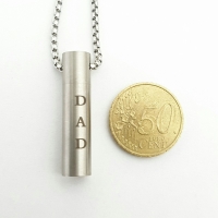 As hanger "Dad" incl.ketting