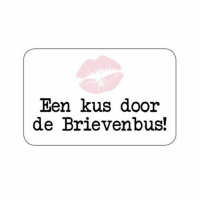 Sticker "Een kus door de brievenbus"