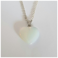 Opaline (Opaal) hart hanger incl. ketting